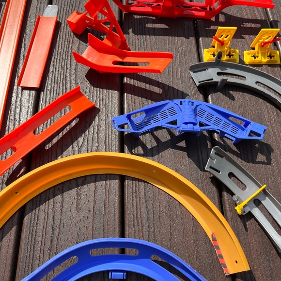 Hot Wheels Daredevil Curve Set-No longer manufactured - Picture 10 of 16